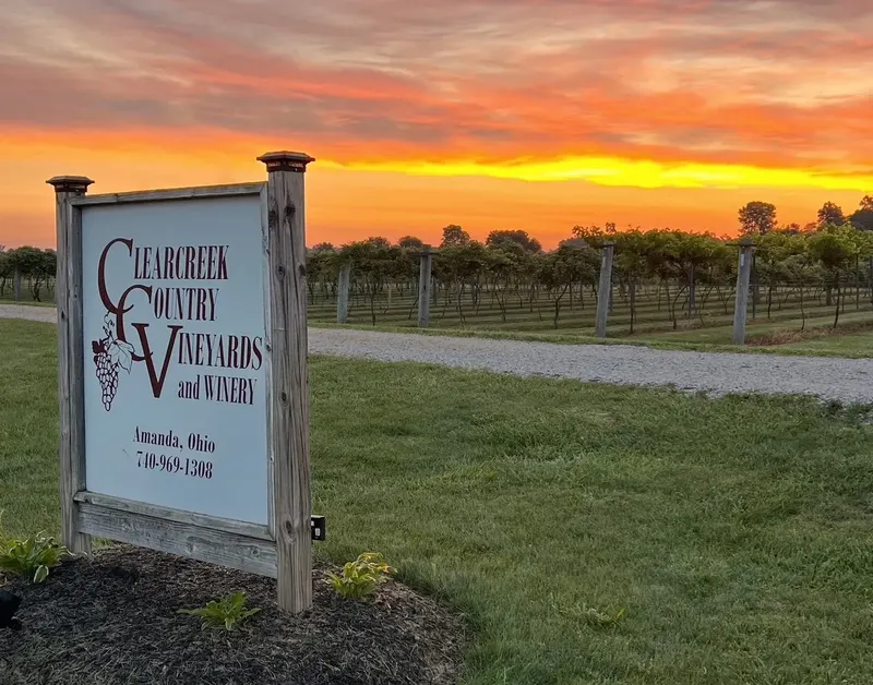 Clearcreek Country Vineyard & Winery